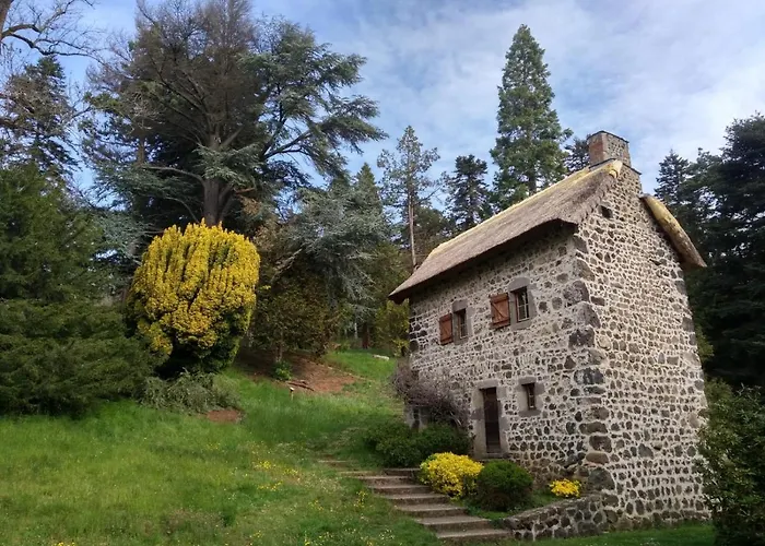 Au Coeur Des Volcans D Auvergne - Apartment Murol